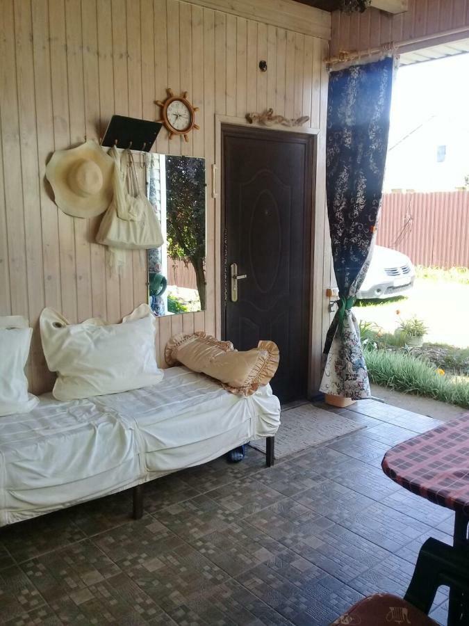 At the seaside Hotel Pizunda Exterior photo